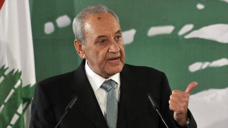 El presidente del Parlamento libanés, Nabih Berri, habla durante una rueda de prensa celebrada en su residencia Ain Al-Tineh, 19 de febrero de 2018.