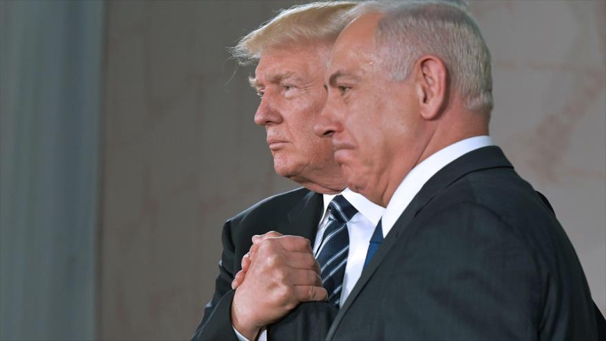 El presidente de EE.UU., Donald Trump, y el primer ministro de Israel, Benyamin Netanyahu (drcha.), en Al-Quds (Jerusalén), 23 de mayo de 2017.