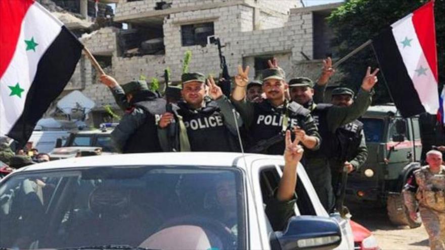 Policía de Siria se despliega en Duma tras su liberación