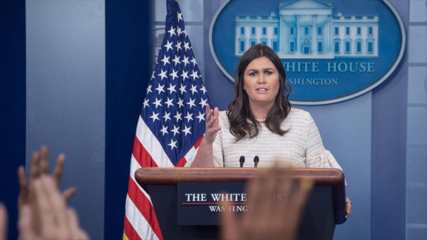 La portavoz de la Casa Blanca, Sarah Sanders, durante una conferencia de prensa, 11 de abril de 2018.