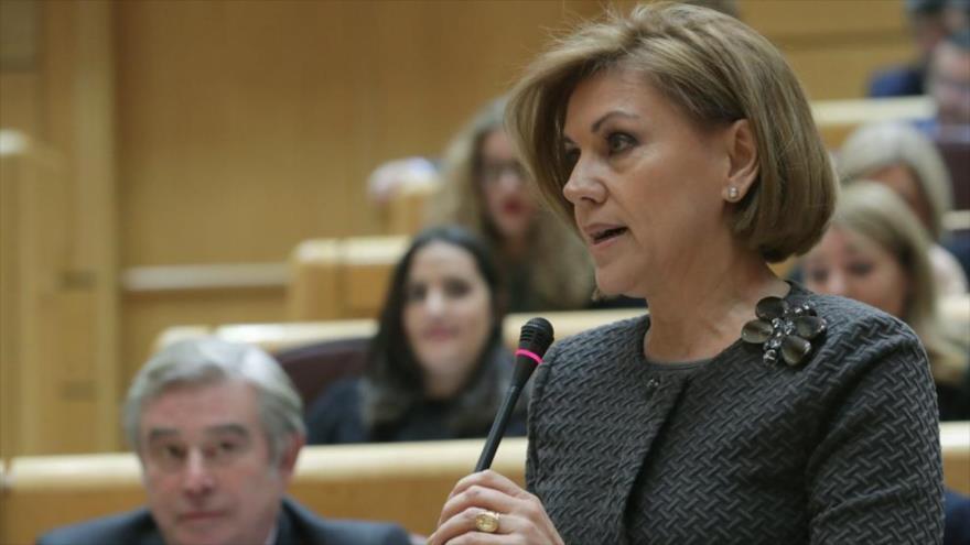 La ministra de Defensa de España, María Dolores de Cospedal, durante una sesión de control al Gobierno en el Senado.
