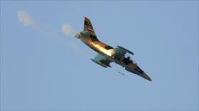 Cazas sirios bombardean centros de Daesh cerca de Damasco