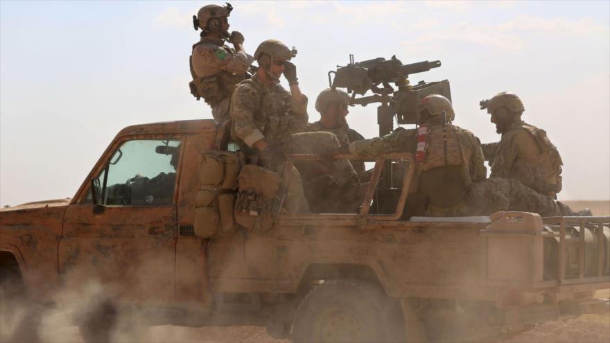 Varias fuerzas estadounidenses llevan puesto el traje de las llamadas Unidades de Protección Popular (YPG, en kurdo) en el norte de Siria.