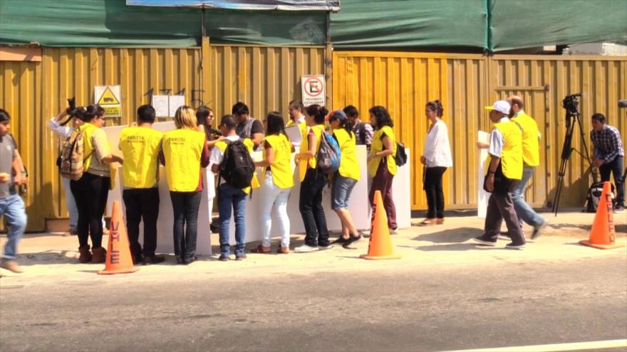 Activistas alzan voz por Siria frente a embajada de EEUU en Perú