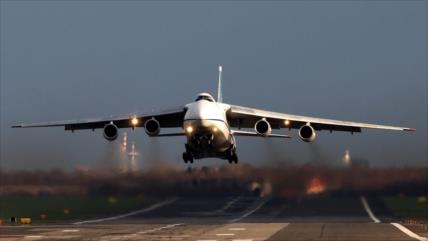Avión ruso de carga militar llega a Siria, ¿transportaba S-300?