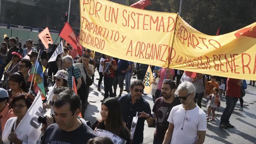 Trabajadores chilenos presentarán ley para modelo de pensiones