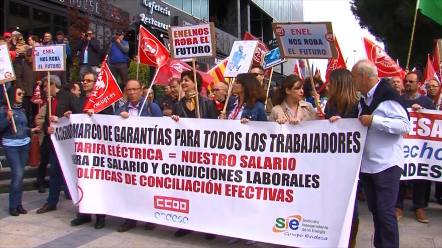 Trabajadores protestan en Madrid ante posibles recortes de Endesa