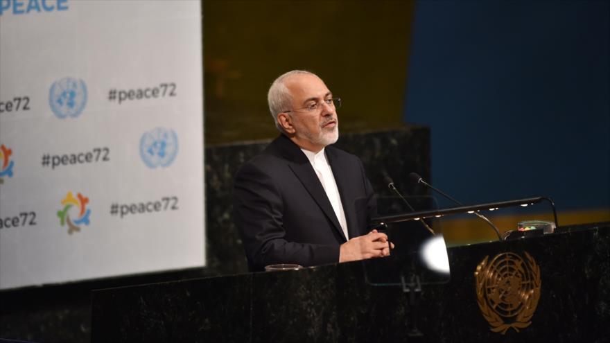 El canciller iraní, Mohamad Yavad Zarif, habla en una sesión dedicada a la paz mundial en la sede de las Naciones Unidas, 24 de abril de 2018.