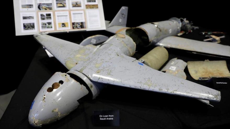Componentes de un misil balístico supuestamente disparado desde Yemen contra Arabia Saudí, 14 de diciembre de 2017.