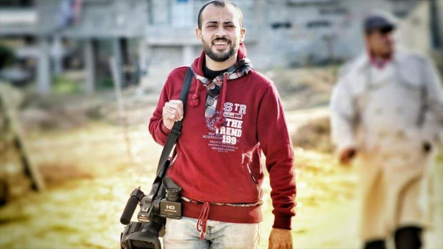 El periodista palestino Ahmed Abu Husein, asesinado por las fuerzas del régimen israelí en las manifestaciones en la Franja de Gaza.