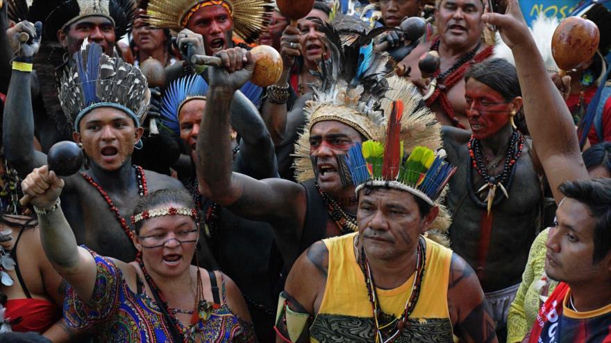 Indígenas repudian política de Gobierno de Brasil sobre tierras | HISPANTV