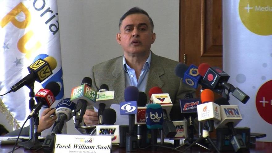 Tarek William Saab, fiscal general venezolano, habla en una rueda de prensa.