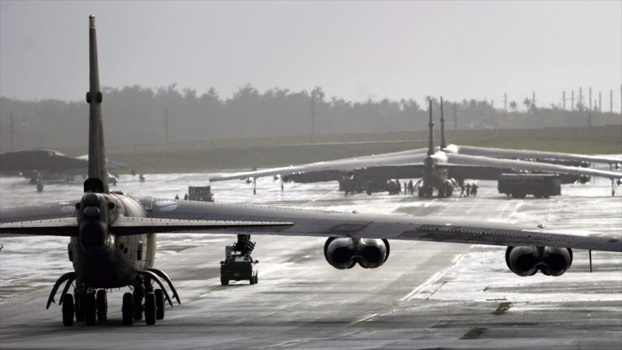 Bombarderos nucleares estadounidenses B-52 Stratofortress.