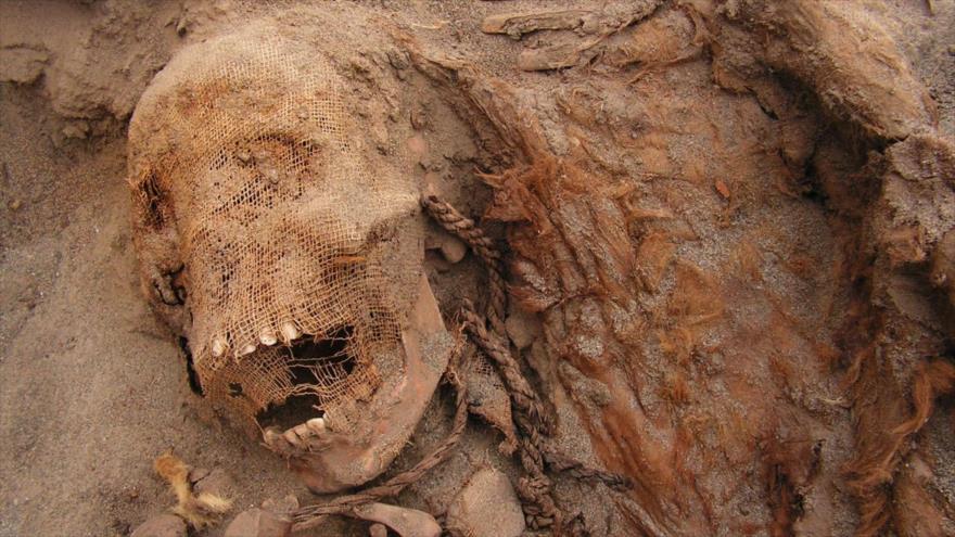 Hallan restos de 140 niños sacrificados hace 500 años en Perú | HISPANTV