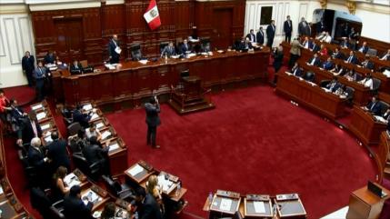 Congreso peruano se enfrenta por polémica ley electoral