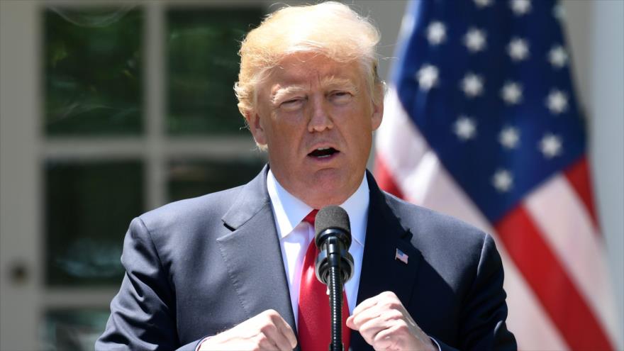 El presidente de EE.UU., Donald Trump, habla durante una rueda de prensa en de la Casa Blanca en Washington, 30 de abril de 2018.