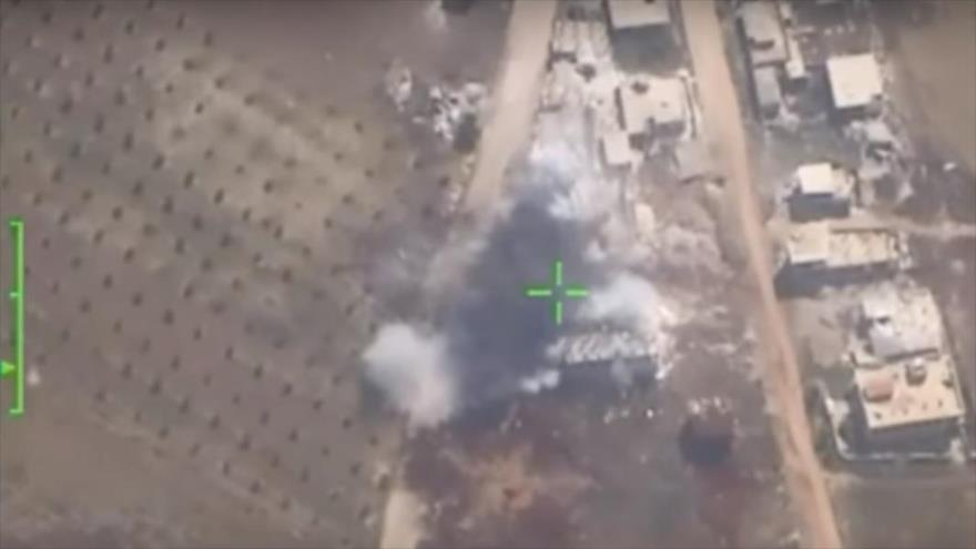 Vídeo: Cazas rusos bombardean posiciones terroristas en Hama