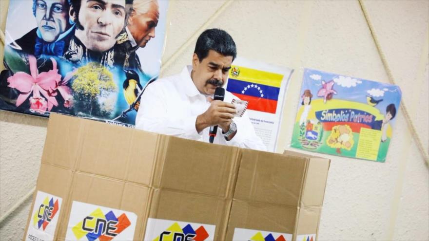 Maduro califica de ‘exitoso’ el simulacro electoral 