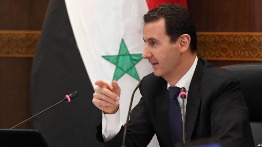 El presidente sirio, Bashar al-Asad, habla durante una reunión en Damasco, 20 de junio de 2017.
