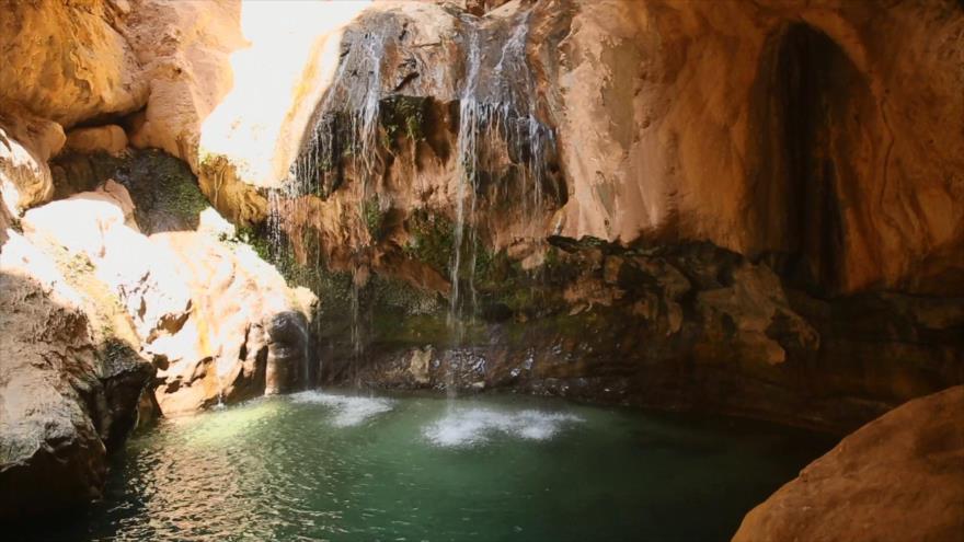 Irán: 1- Tange Reghez 2- Sermeh Duzi 3- Ezmighan, Tabas 