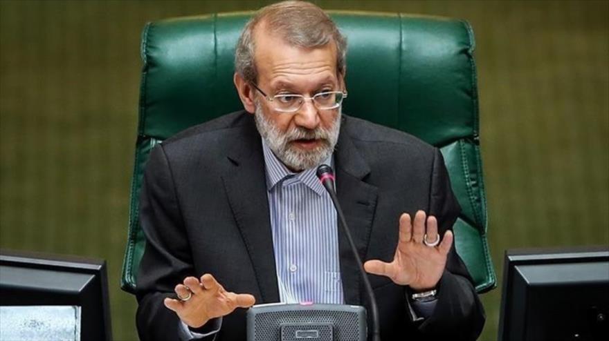 El presidente de la Asamblea Consultiva Islámica de Irán (Mayles), Ali Lariyani, en una sesión del Parlamento iraní.