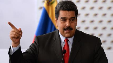 Oposición venezolana emite órdenes de detención contra Maduro 