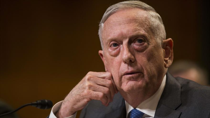 El Secretario de Defensa de EE.UU., James Mattis, testifica ante el Senado, en Washington, 9 de mayo de 2018.
