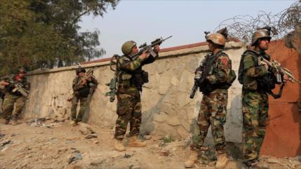 Mueren seis civiles en ataques a un edificio estatal en Afganistán