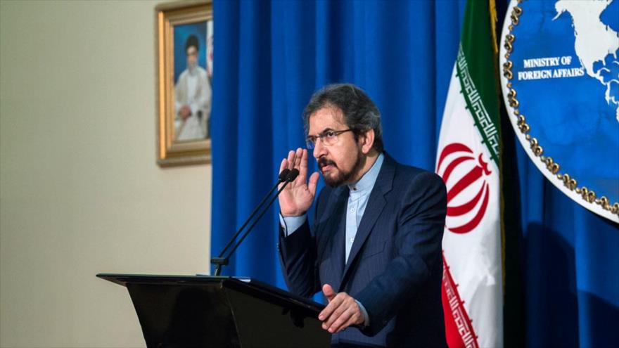 El portavoz de la Cancillería iraní, Bahram Qasemi, ofrece una rueda de prensa en Teherán, la capital.