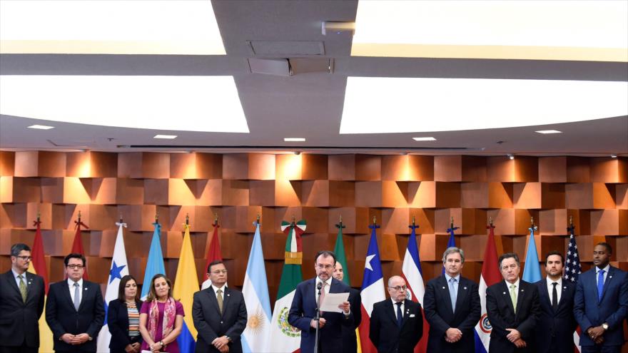 El canciller mexicano Luis Videgaray, da un mensaje a la prensa tras una reunión del Grupo de Lima, en la Ciudad de México, 14 de mayo de 2018.