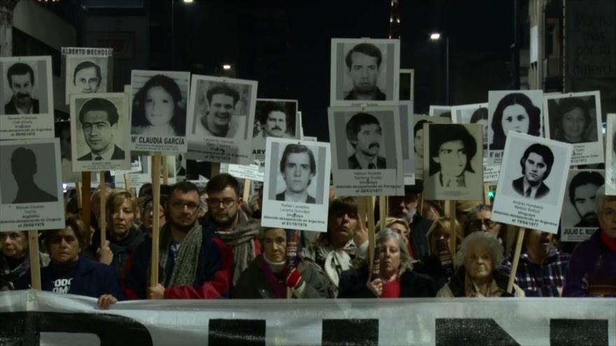 Uruguayos realizan Marcha del Silencio por la verdad y justicia