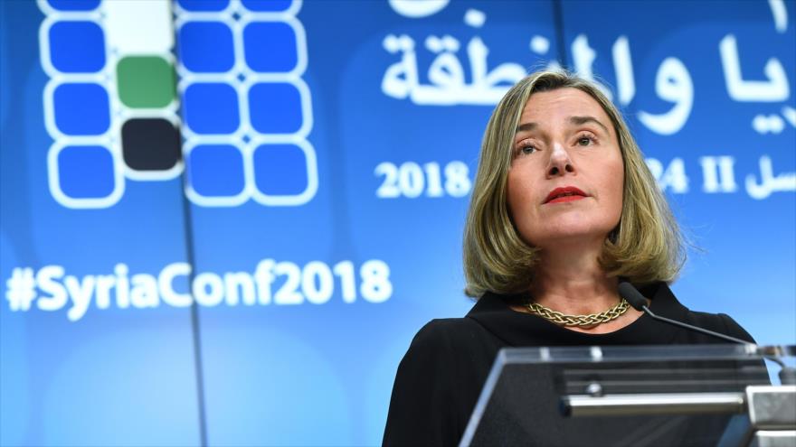 La jefa de la Diplomacia de la Unión Europea (UE), Federica Mogherini, pronuncia un discurso en Bruselas (Bélgica), 25 de abril de 2018.