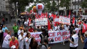Funcionarios públicos se manifiestan en Francia