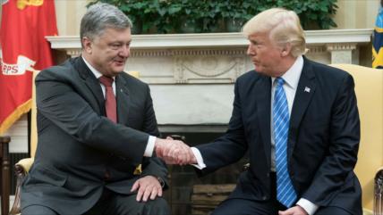 Revelado: Ucrania pagó $ 400 000 por cita de Poroshenko con Trump