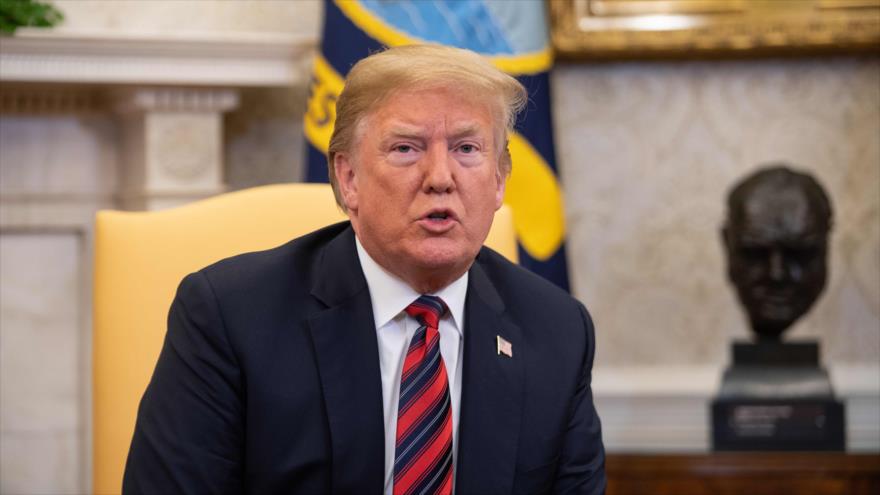 El presidente de EEUU, Donald Trump, habla con la prensa en la Casa Blanca, 26 de mayo de 2018.