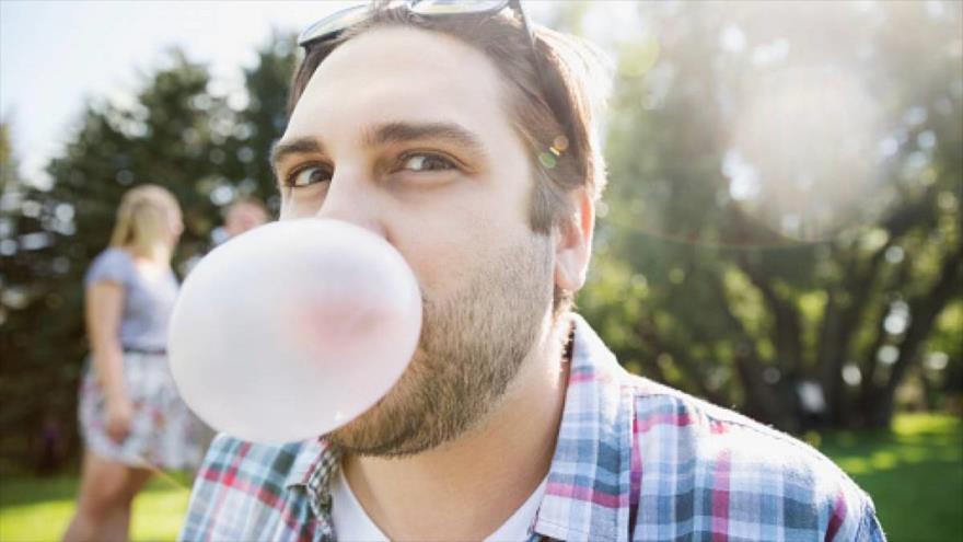 Los científicos descubren cómo mascar chicle y caminar afectan a tu salud.