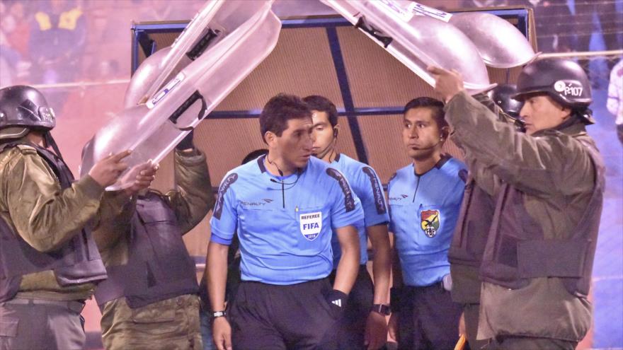 Vídeo: Presidente de un club boliviano de fútbol agrede a árbitro
