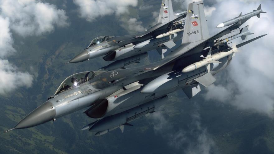 Cazas F-16 fighting falcon de la Fuerza Aérea de Turquía.
