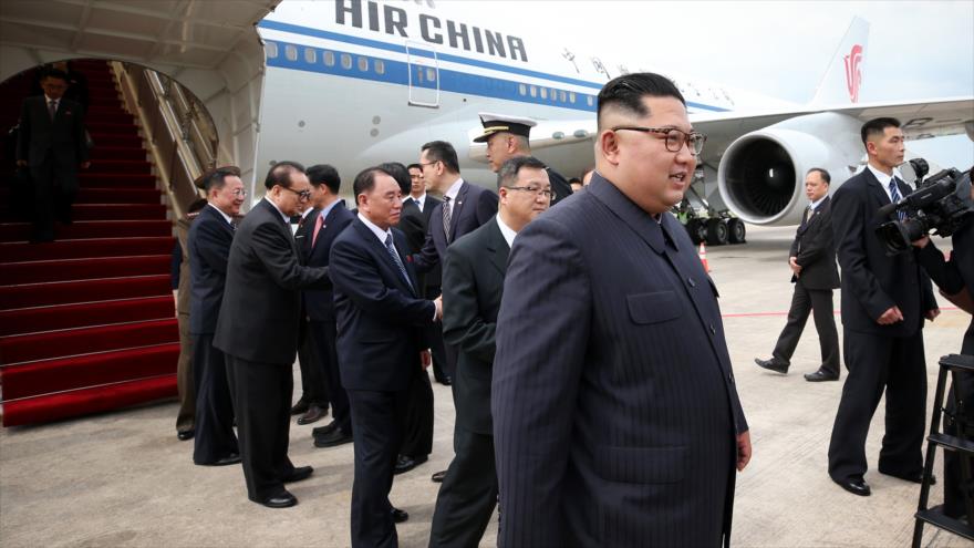 Kim ya está en Singapur y espera a Trump 