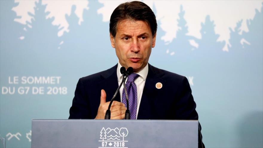El primer ministro italiano, Giuseppe Conte, en una conferencia de prensa al concluir la Cumbre del G7 en La Malbaie, 9 de junio de 2018. 