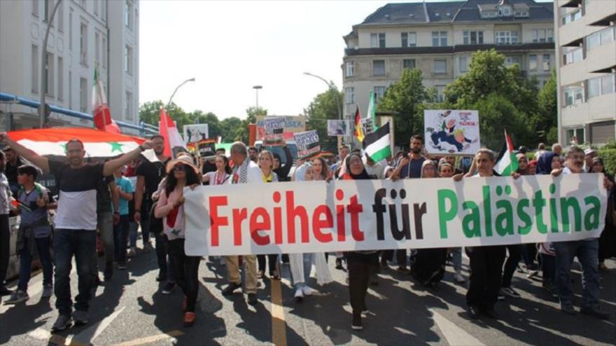 Miles de personas celebran el Día de Al-Quds en Londres y Berlín