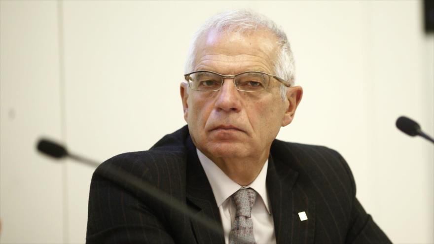 El ministro español de Asuntos Exteriores, Josep Borrell, en una rueda de prensa antes de acceder al cargo.