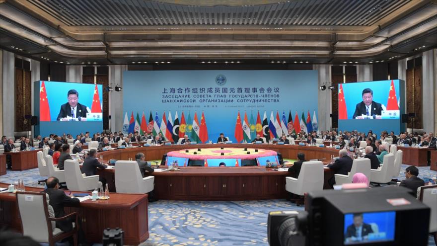 Una reunión del formato ampliado del Consejo de Jefes de Estado de la Organización de Cooperación de Shanghái (OCS) en Qingdao, China, 10 de junio de 2018.