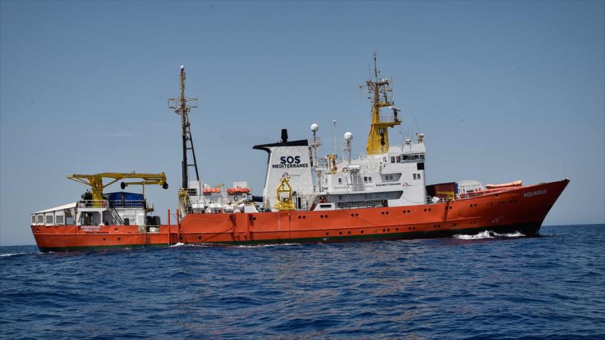 El barco de la ONG francesa Aquarius en las aguas del mar Mediterráneo, en una foto de archivo tomada el 6 de mayo de 2018.