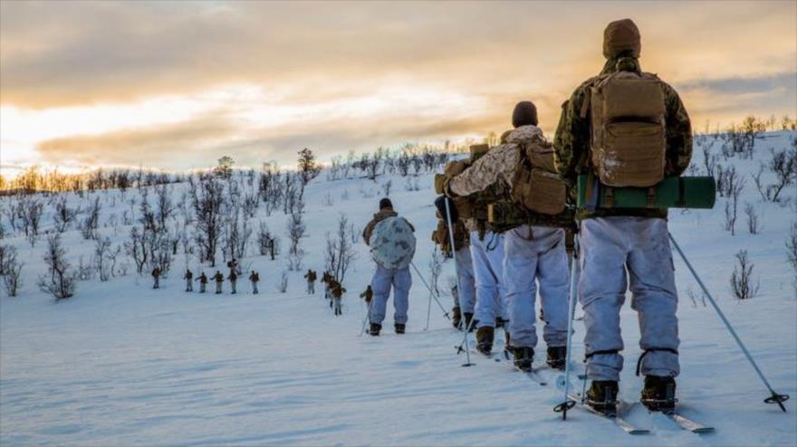 Marines de EE.UU. realizan unos ejercicios en Bardufoss (Noruega), 2 de febrero de 2018.