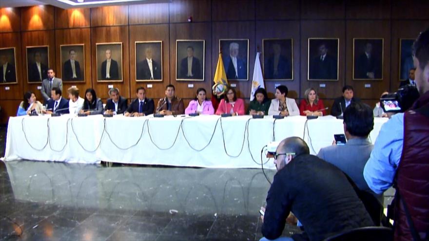 Asamblea Nacional abre paso para autorizar juicio penal a Correa