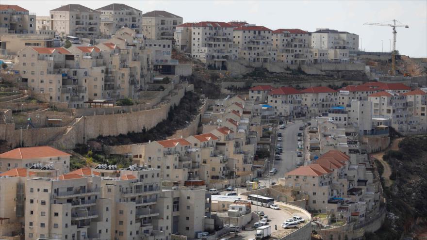 Vista general de asentamiento israelí Beitar Illit en la ocupada Cisjordania, 14 de febrero de 2018.