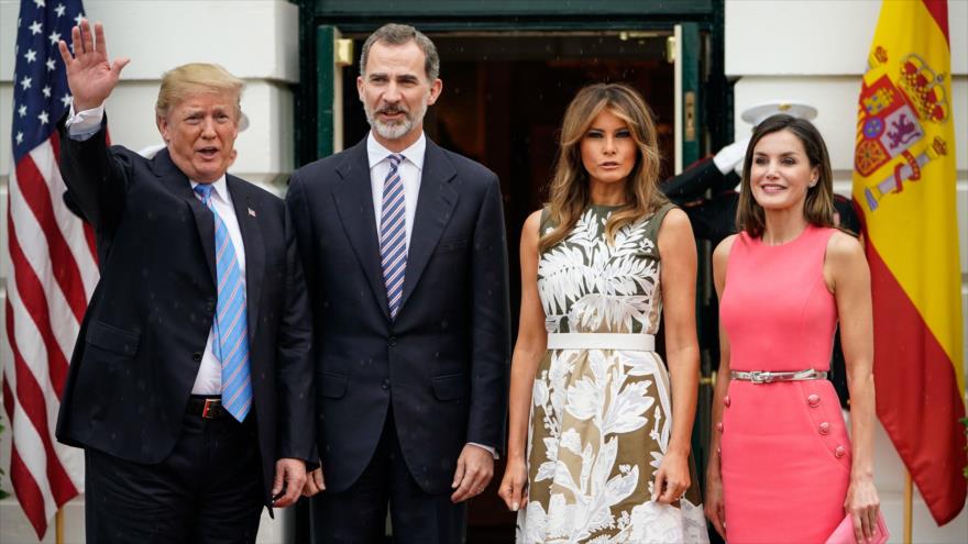 El presidente de EE.UU., Donald Trump (izq.), junto al rey de EspaÃ±a, Felipe VI, y sus respectivas esposas en la Casa Blanca, 19 de junio de 2018.
