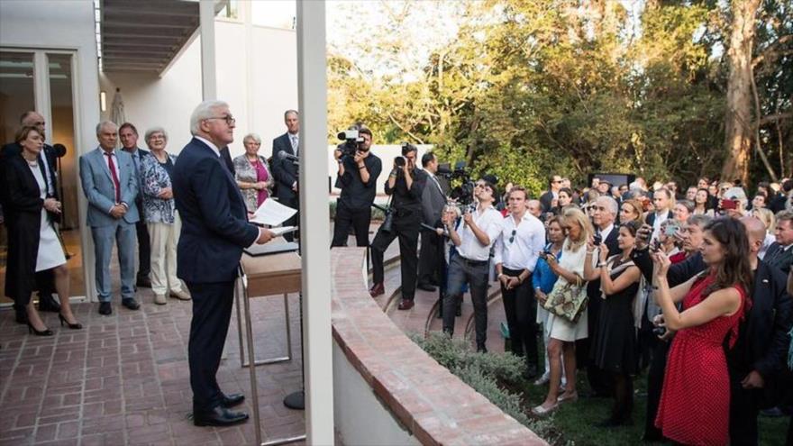 El presidente de Alemania, Frank-Walter Steinmeier, da una conferencia en la ciudad californiana de Los Ángeles, 19 de junio de 2018.