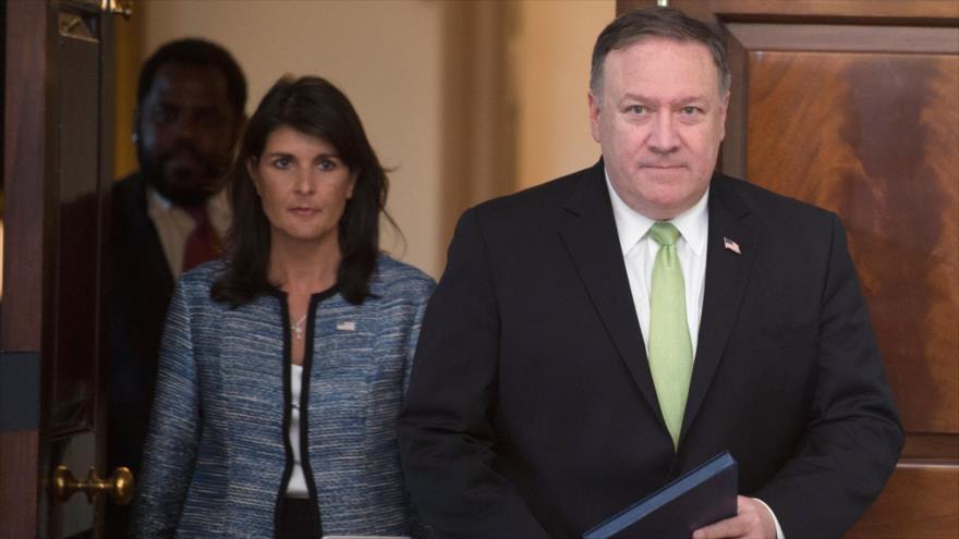 La embajadora de EE.UU. ante la ONU, Nikki Haley, y el secretario estadounidense de Estado, Mike Pompeo, en Washington, 19 de junio de 2018.
